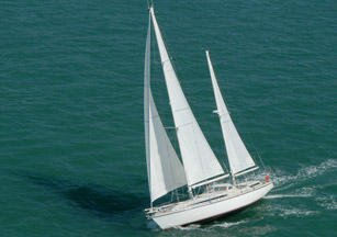 Sail yacht